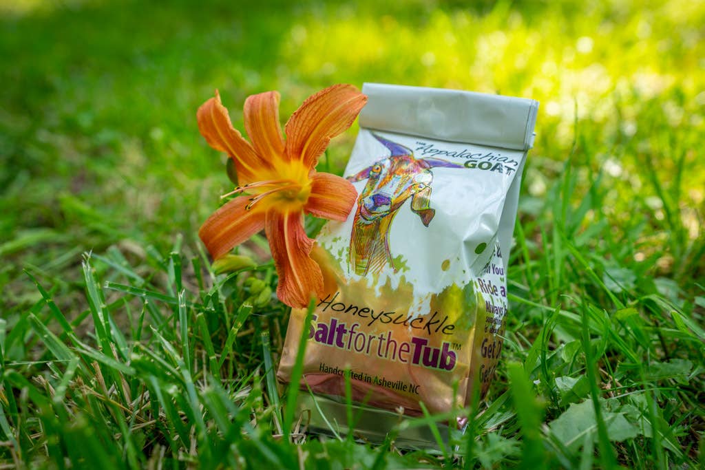 Honeysuckle Goats Milk Bath Salts